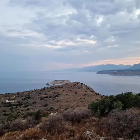 Torre Agetria Apartment Koíta